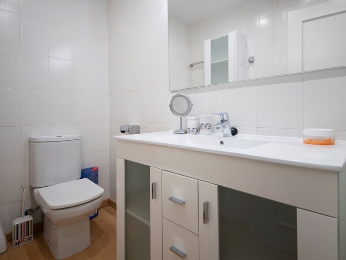 image th156 Townhouse in Tarragona · 4 bedrooms · 5 beds · 2 baths 25
