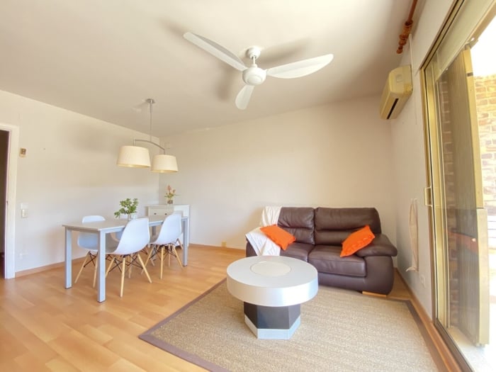 image th156 Townhouse in Tarragona · 4 bedrooms · 5 beds · 2 baths 4