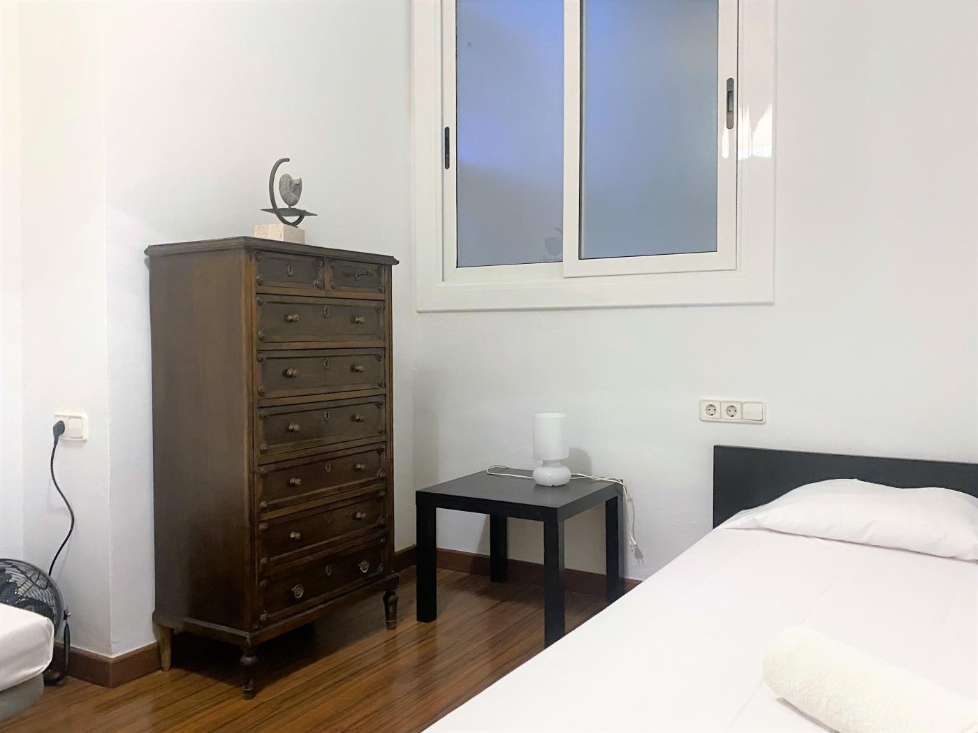 image th17 Apartamento · Tarragona · 3 dormitorios · 3 camas · 2 baños 21