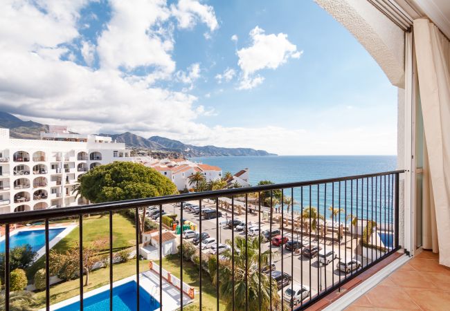  на Nerja - Modern apartment in Carabeo building on the 5th floor Ref 127