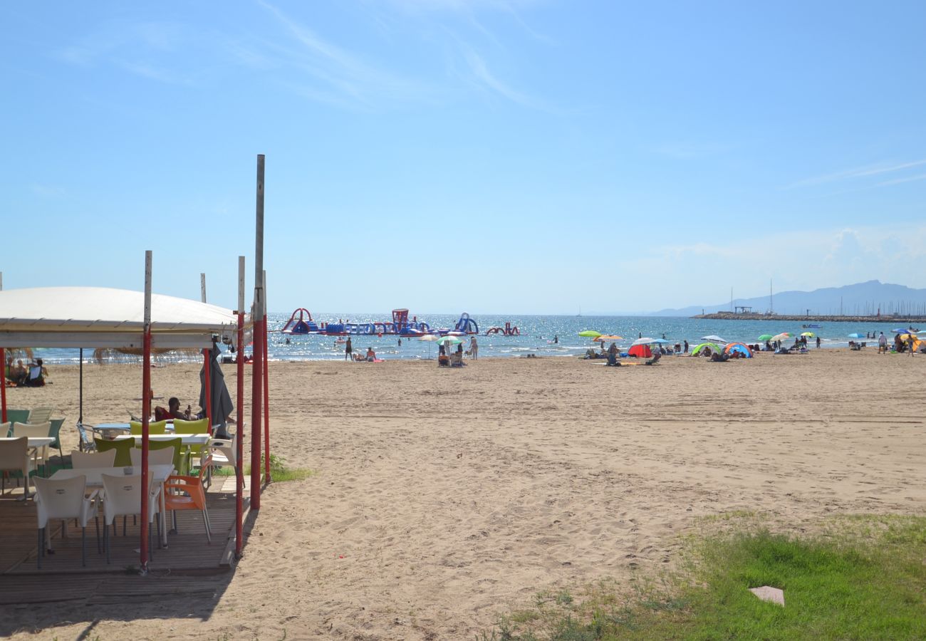 Вилла на Камбрильс -  Villa Raquel: Cerca Playa y Centro Cambrils-2 Terrazas-Piscinas-Wifi,Ropa incluidos