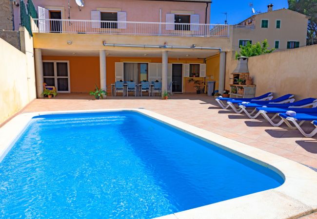 Дом на Muro - Marimar 039 fantástica casa ideal grupos con piscina, aire acondicionado, barbacoa y WiFi