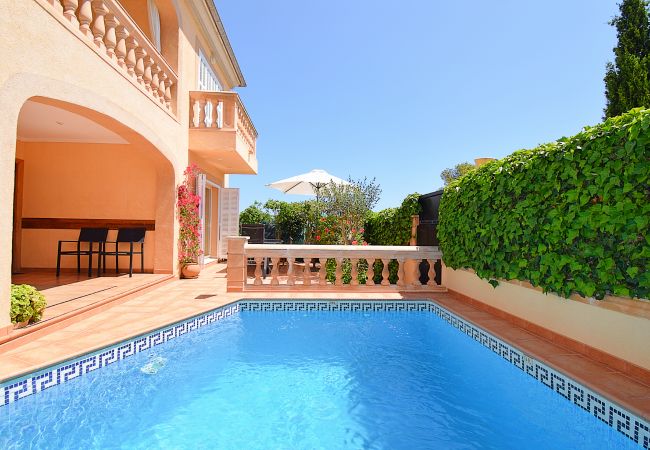  на Son Serra de Marina - Ca Na Caragola 050 fantástica villa con piscina privada, terraza, aire acondicionado y barbacoa