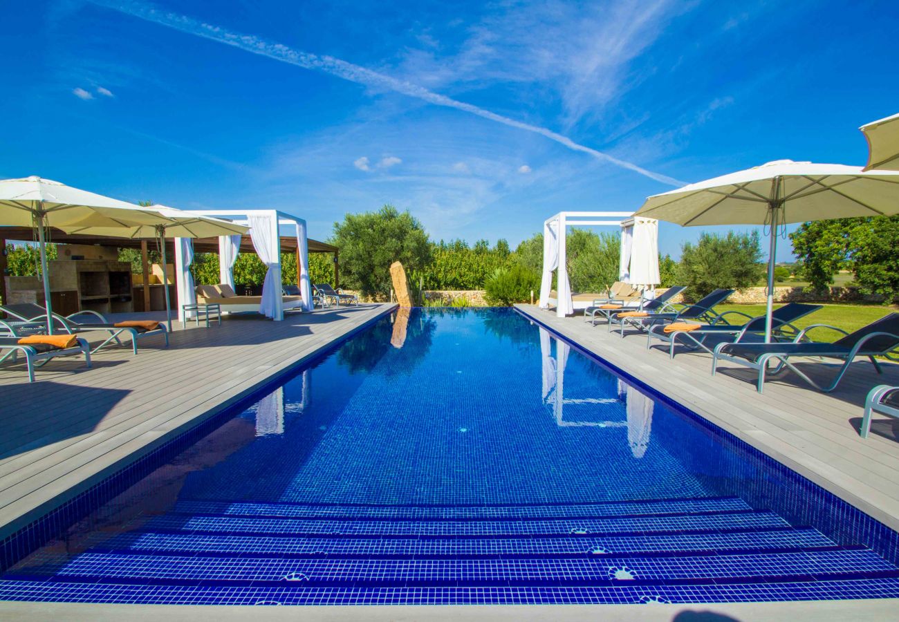 Особняк на Manacor - Hort de Conies Romani lujosa villa con piscina privada, jardín, barbacoa y aire acondicionado