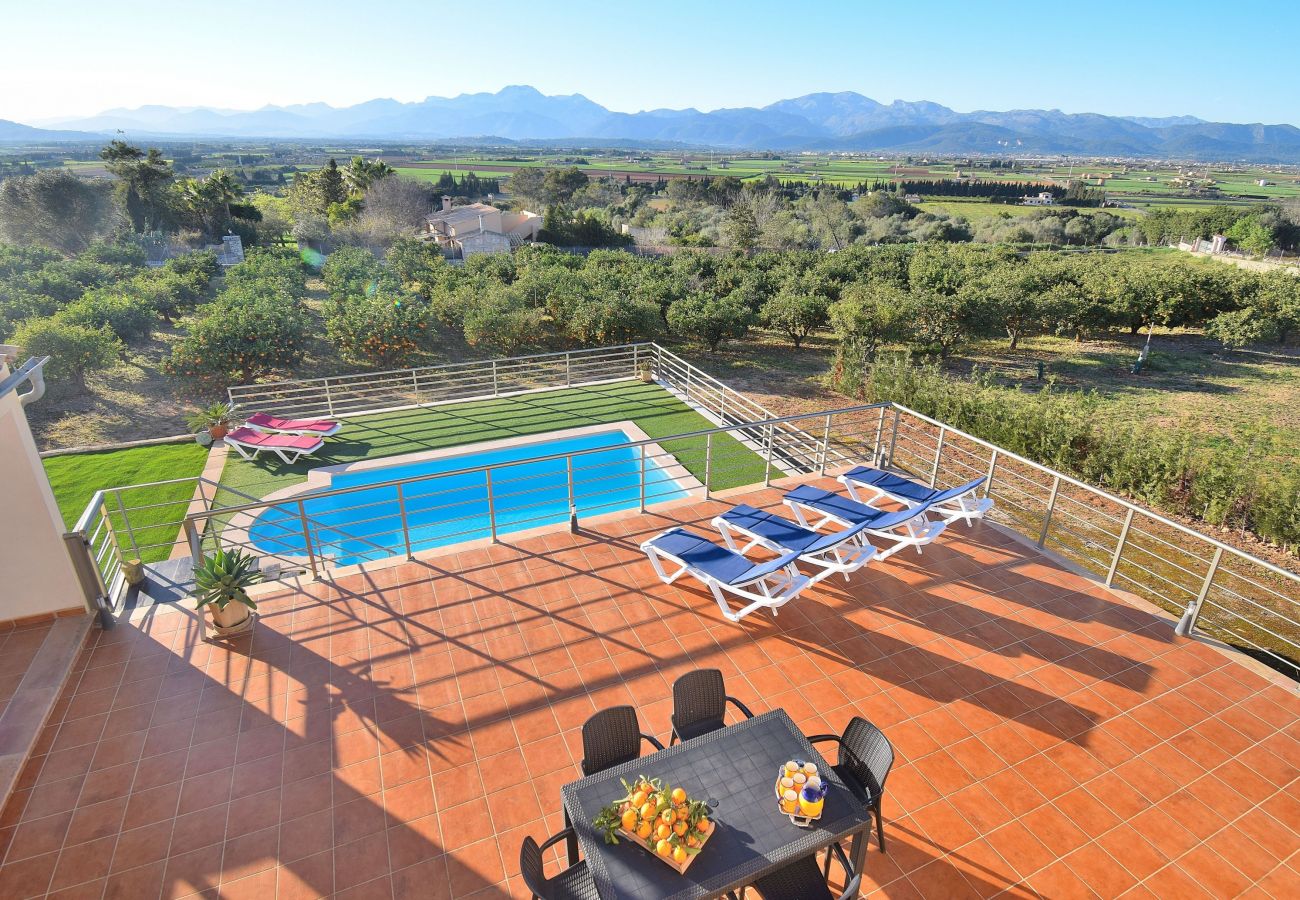 Особняк на Muro - Els Tarongers 081 fantástica finca con piscina privada, aire acondicionado, terraza y barbacoa