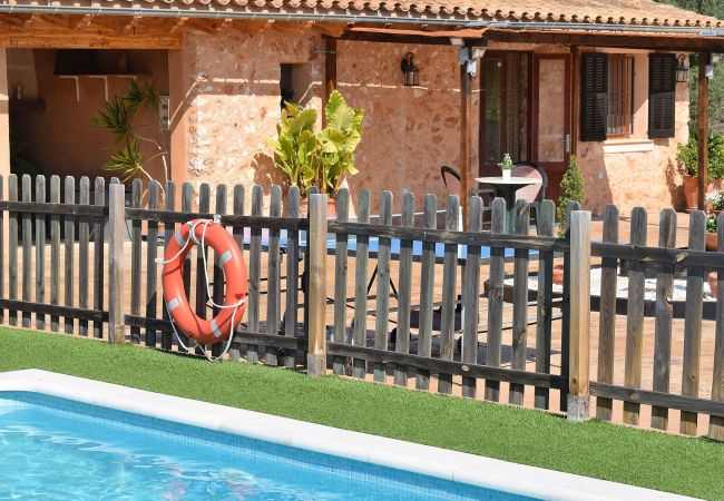 Особняк на Llubi - Son Sitges 139 acogedora finca con piscina privada, zona infantil, terraza y barbacoa