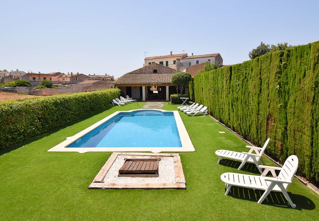 Дом на Llubi - Tofollubí 152 fantástica villa con piscina privada, gran zona exterior, aire acondicionado y zona barbacoa