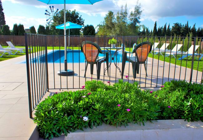 Вилла на Muro - Es Moli 056 fantástica finca con piscina privada, gran jardín, aire acondicionado y barbacoa