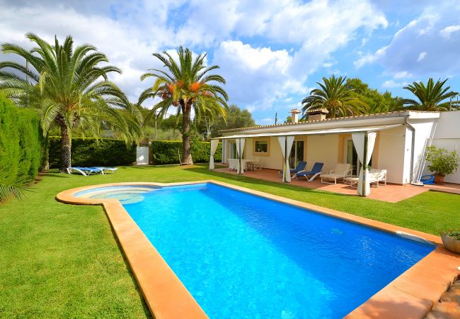  на Cala Murada - Can Pep 190 fantástica villa con piscina, terraza, jardín y aire acondicionado