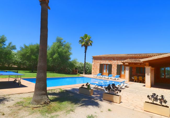 Особняк на Campos - Can Mates Nou 404 fantastica finca con piscina privada, terraza, ping pong y aire acondicionado