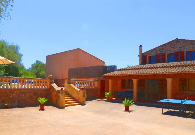 Особняк на Campos - Can Guillem 415 finca rústica con piscina privada, terraza, aire acondicionado y WiFi