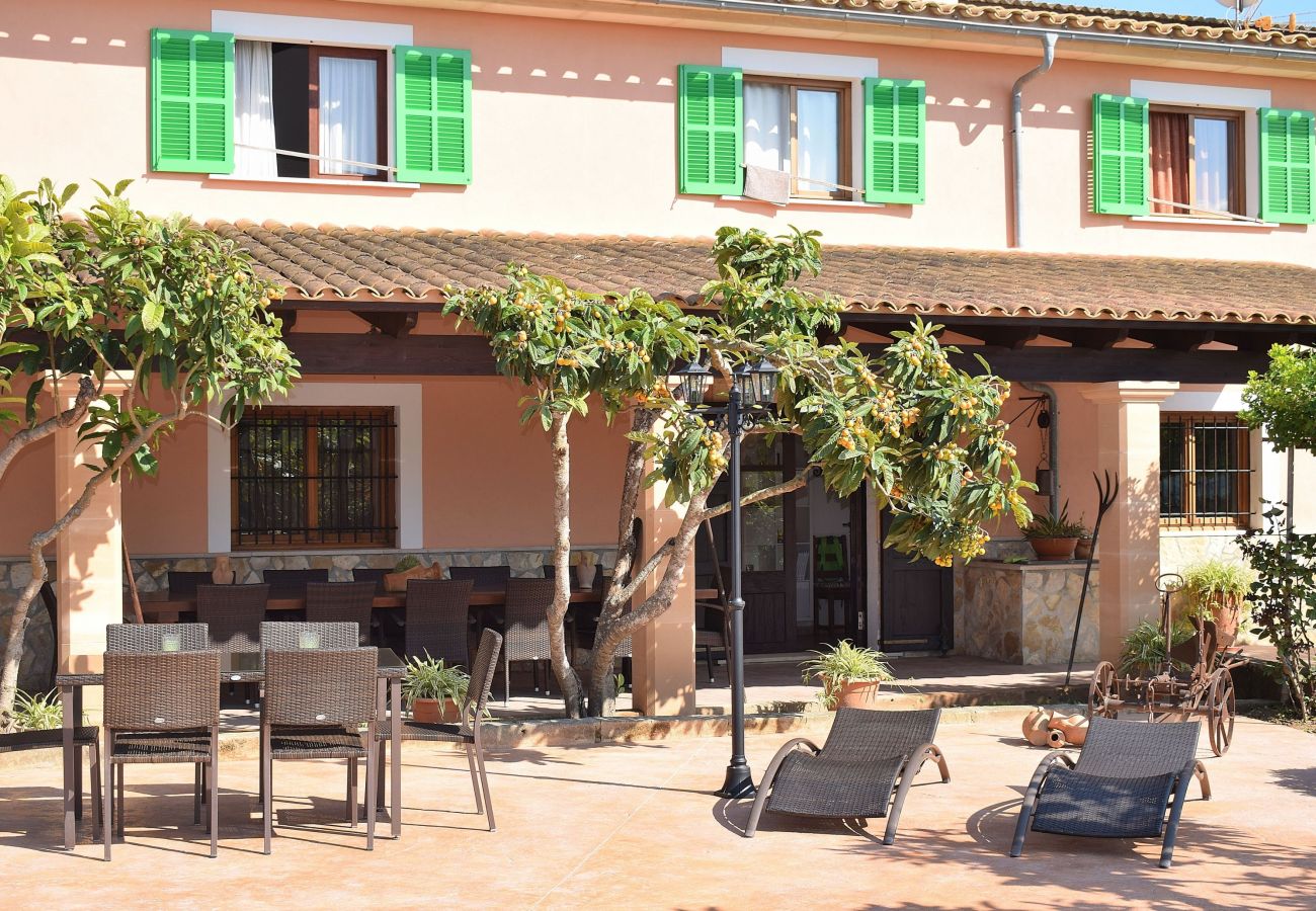 Особняк на Santa Margalida - Sa Caseta des Padrí 053 fantástica villa con pisicna privada, gran jardín, barbacoa y aire acondicionado
