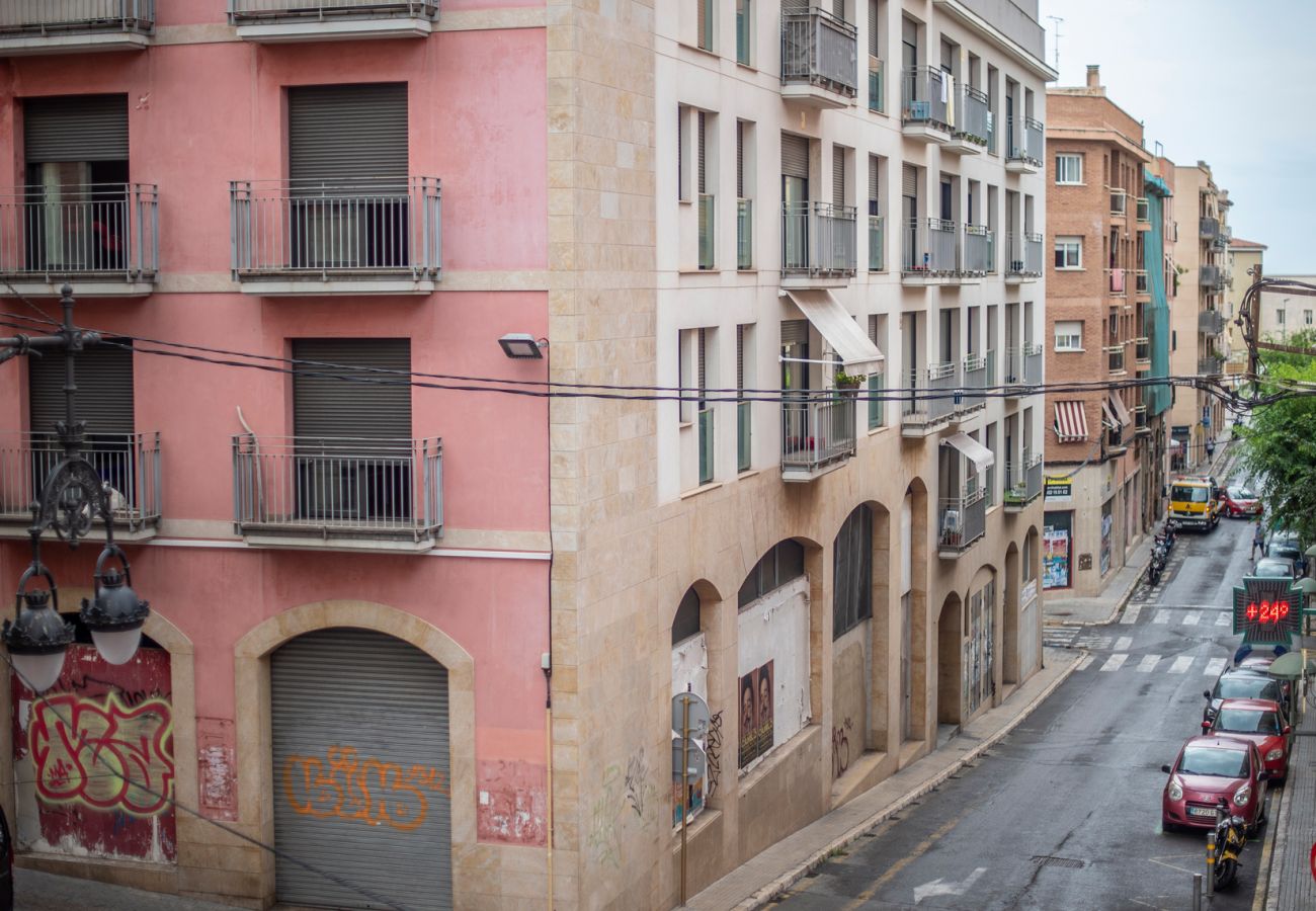 Апартаменты на Таррагона - TH140 Квартира в центре города с кондиционером